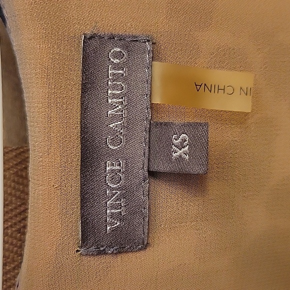 Top - Picture 2 of 3